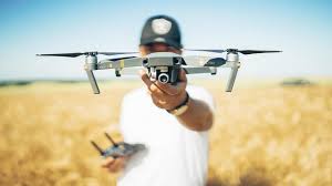 Dron E88. “¿Listo para dominar el cielo? 🌤️ Consigue tu Dron E88 y empieza a grabar desde las alturas.”